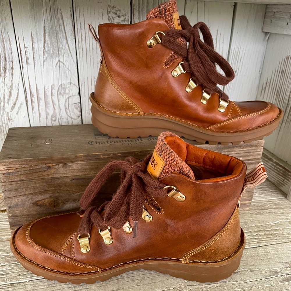 Pikolinos Women's Cazorla Lace-Up Ankle Boots - Picture 3 of 12
